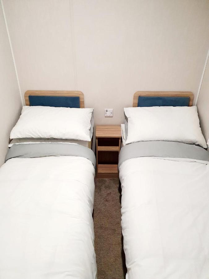 Parkview Caravan California Cliffs غريت يورماوث المظهر الخارجي الصورة