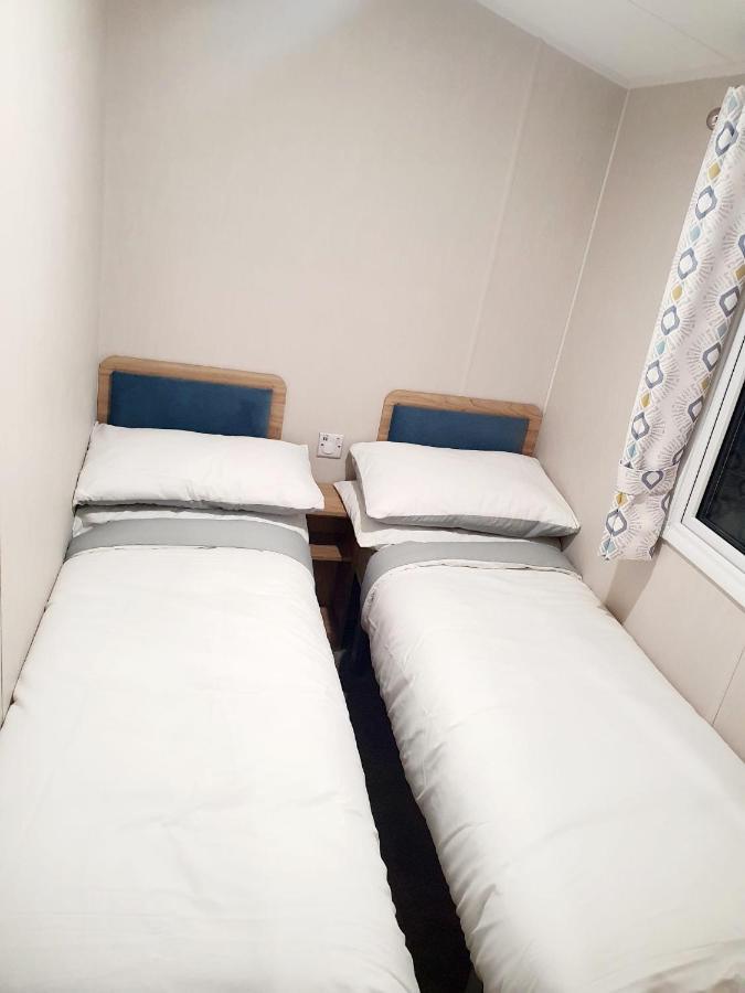 Parkview Caravan California Cliffs غريت يورماوث المظهر الخارجي الصورة